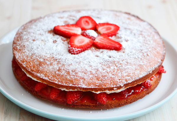 Strawberry cake 