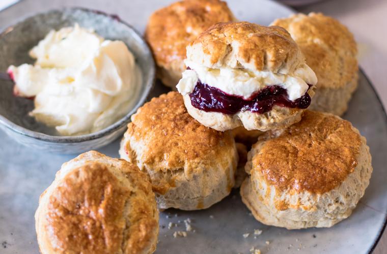 Creamy scones with black cherry jam 